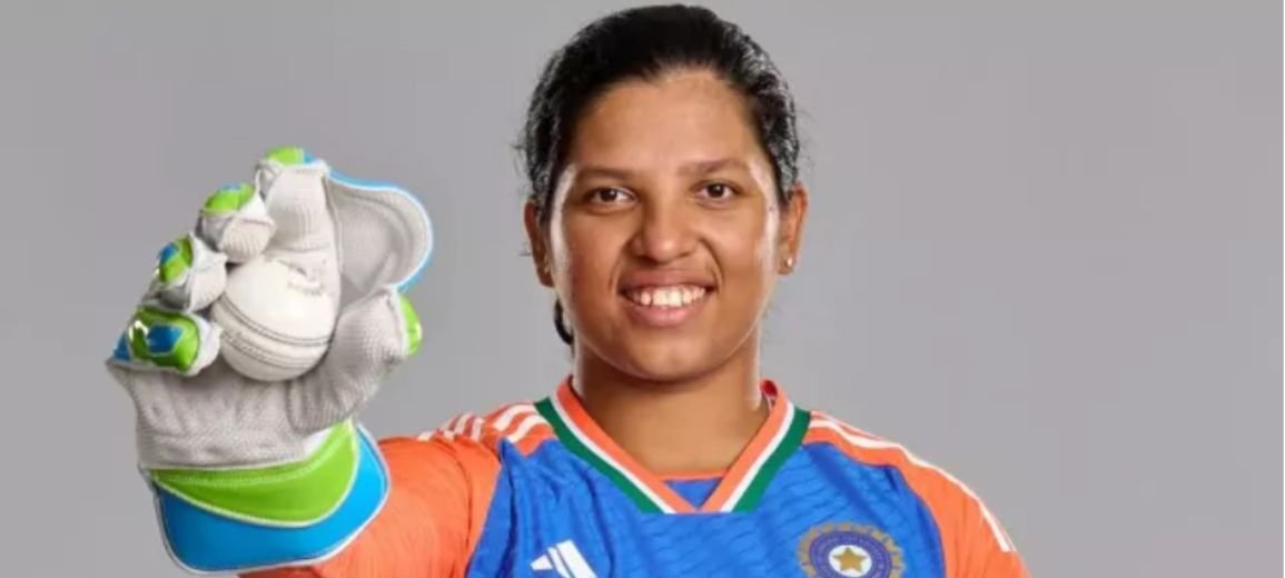 Richa Ghosh Creates Record No Cricketer Ever Has — Men or Women